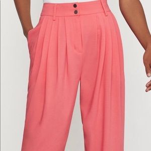 BCBGmaxazria ankle length pants w pleated front!  NWT